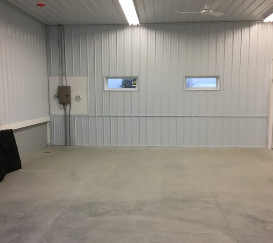 More Photos Of 1038 S Victory Dr, Mankato Warehouse For Sale