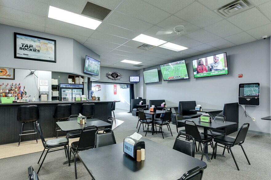 More Photos Of 1818 Central Ave, Auburn General Retail For Sale