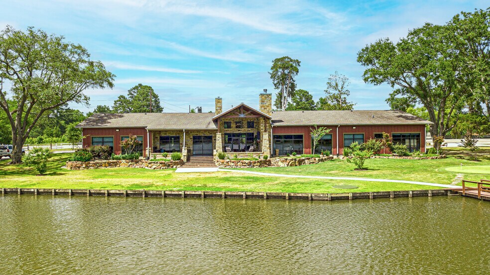 More Photos Of 2643 S Loop 336 W, Conroe Unknown For Lease