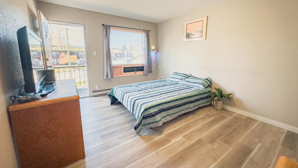 More Photos Of 856-870 Ross St, Quesnel Apartments For Sale