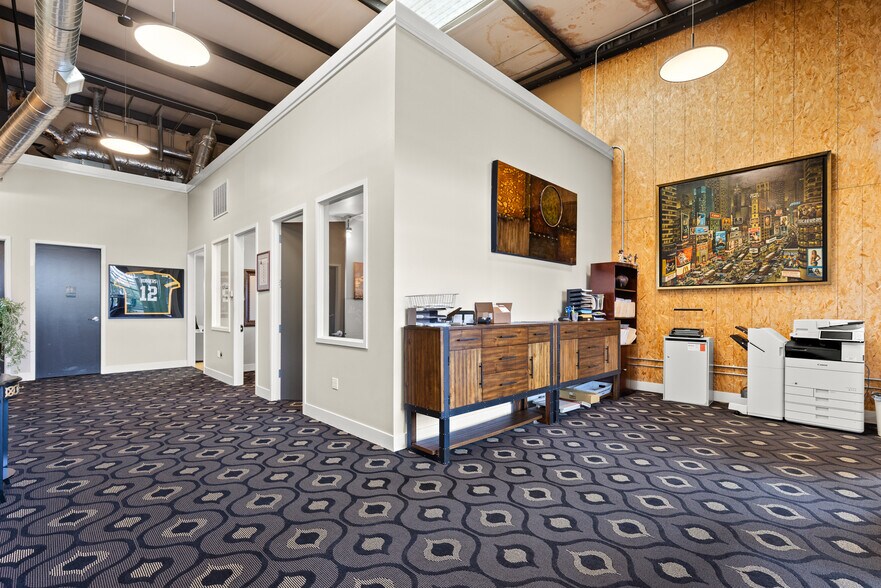 More Photos Of 102 Raley Blvd, Chico Flex For Sale
