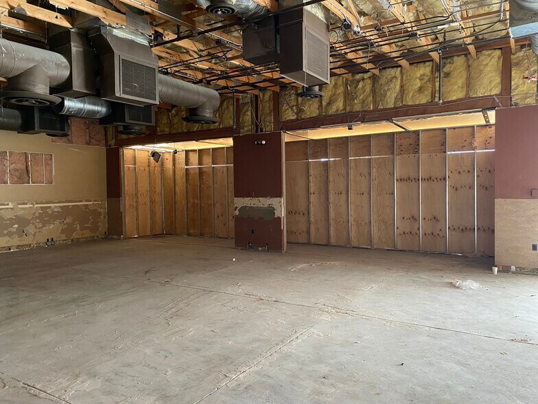 More Photos Of 4280-4302 E Indian School Rd, Phoenix Unknown For Lease