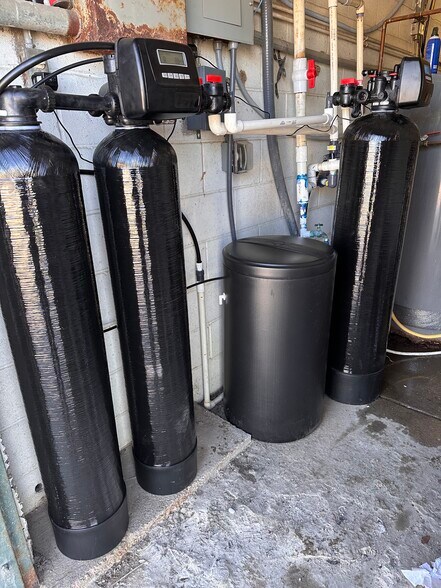 More Photos Of 1222 N Bryant St, Pleasanton Carwash For Sale