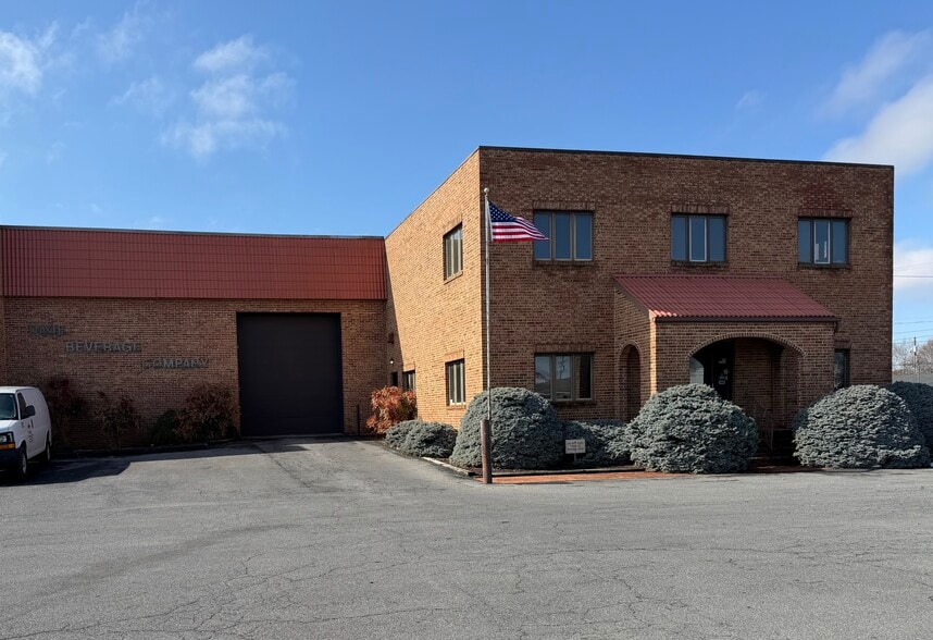 More Photos Of 2705 S Pleasant Valley Rd, Winchester Distribution For Lease