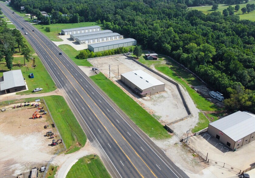 More Photos Of 15503 TX-110, Whitehouse Warehouse For Lease