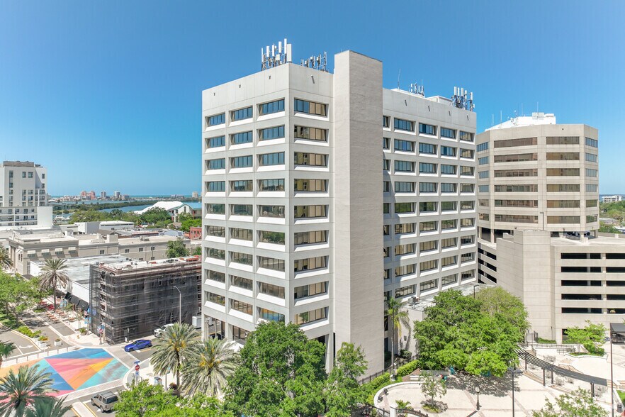 More Photos Of 600 Cleveland St, Clearwater Office For Lease