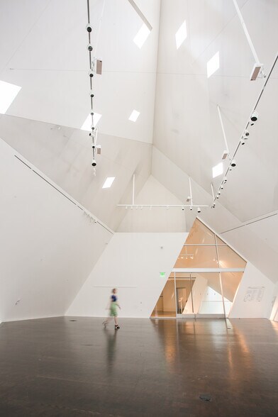 More Photos Of 736 Mission St, San Francisco Specialty For Sale