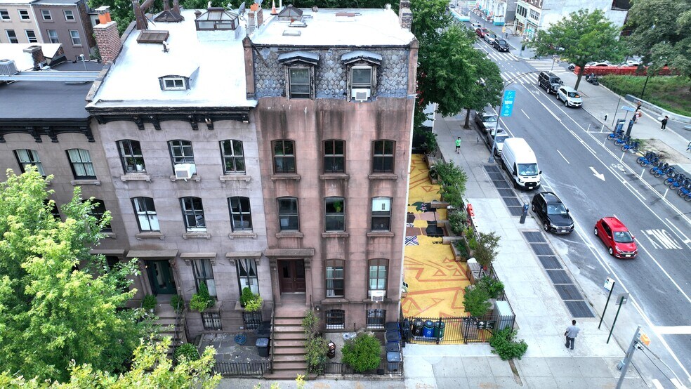 More Photos Of 92 Fort Greene Pl, Brooklyn Apartments For Sale