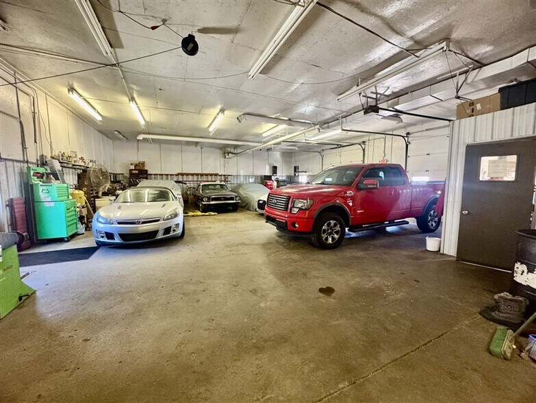 More Photos Of 8062 US Route 127, Greenville Flex For Sale