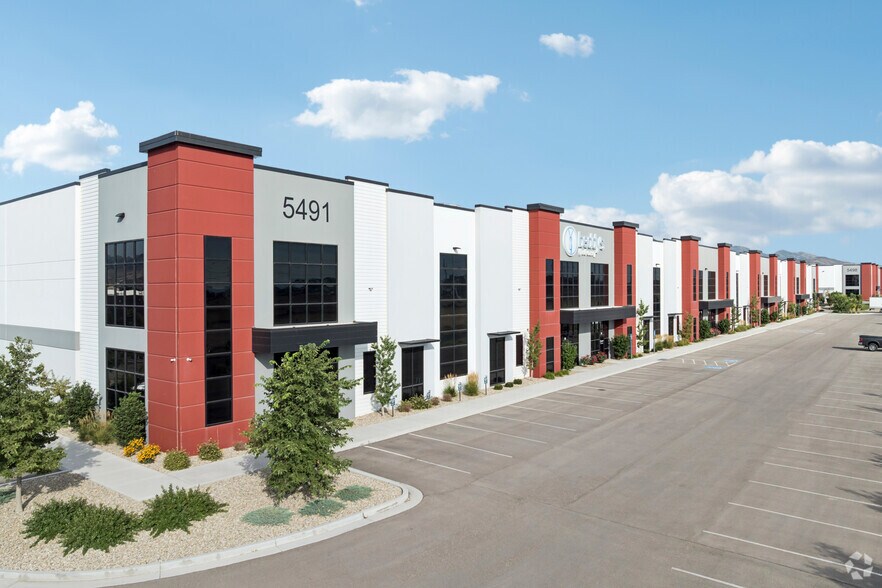 More Photos Of 11400 S Mountain View Cor, South Jordan Distribution For Lease