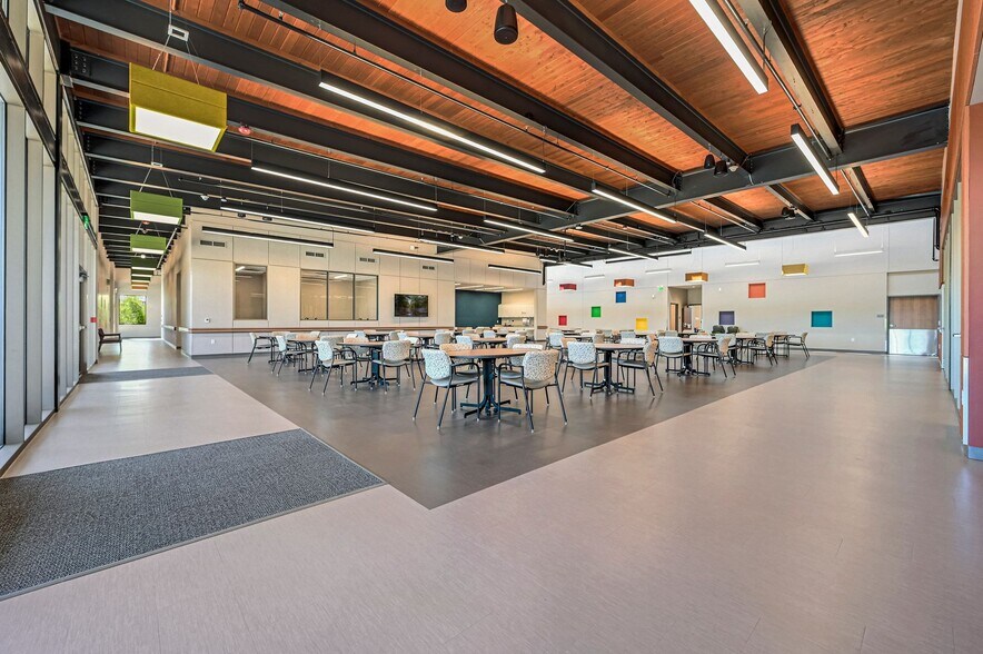 More Photos Of 3610-3626 West Ave, San Antonio Office For Sale