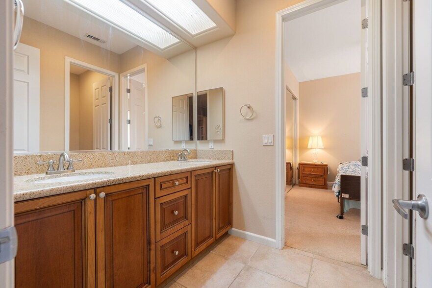 More Photos Of 74115 Portola Pointe Ln, Palm Desert Healthcare For Sale