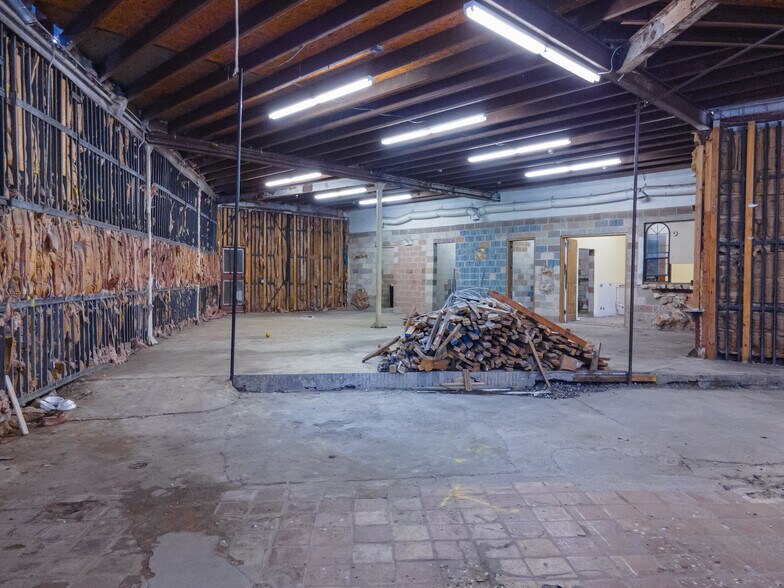 More Photos Of 800 Cincinnati Ave, San Antonio Freestanding For Sale