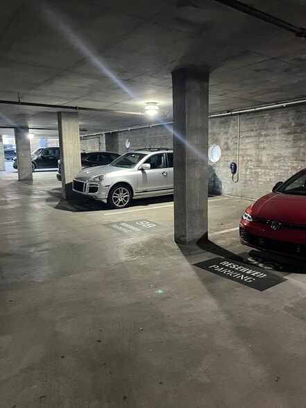 More Photos Of 845 Spring St NW, Atlanta Apartments For Sale