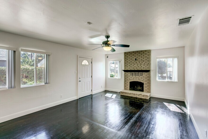 More Photos Of 2371 Mentone Ave, Mentone Apartments For Sale