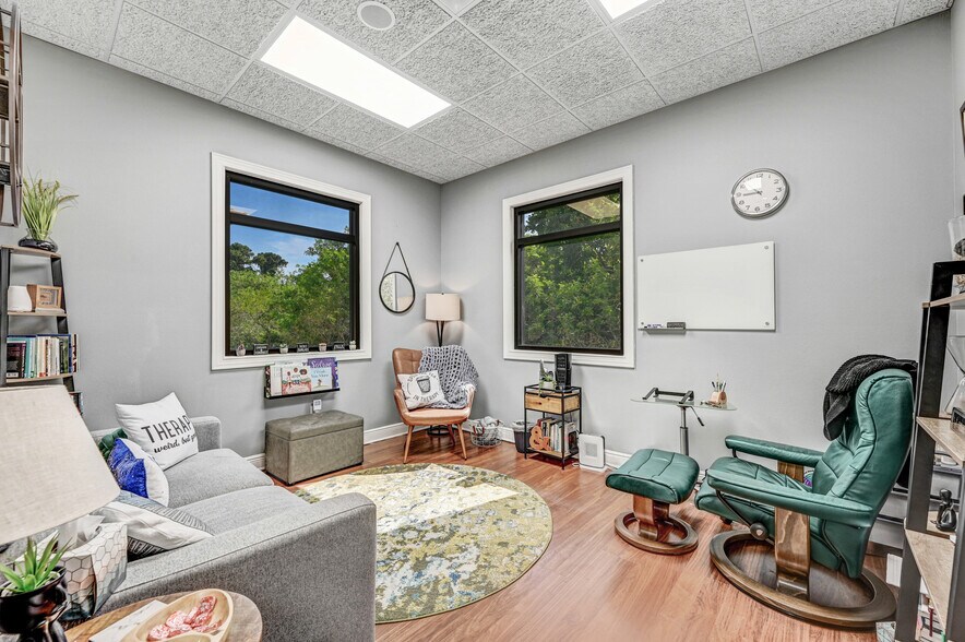 More Photos Of 7145 Turner Rd, Rockledge Office For Sale