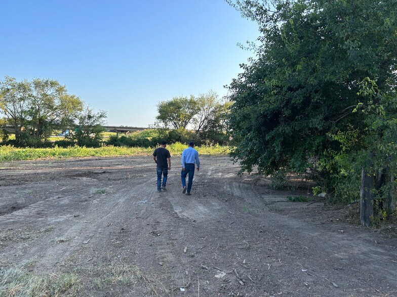 More Photos Of 1330 Jefferson St E, Sulphur Springs Land For Sale