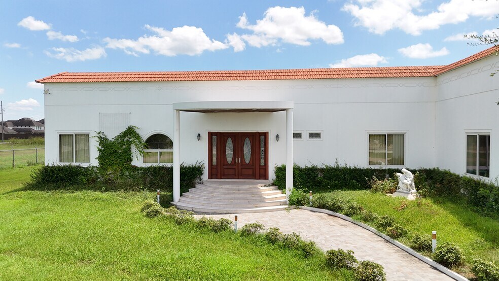 Primary Photo Of 6602 Rohan Rd, Richmond Office For Sale