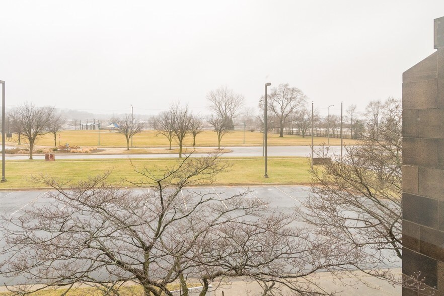 More Photos Of 825 Riverview Dr, Benton Harbor Light Distribution For Sale