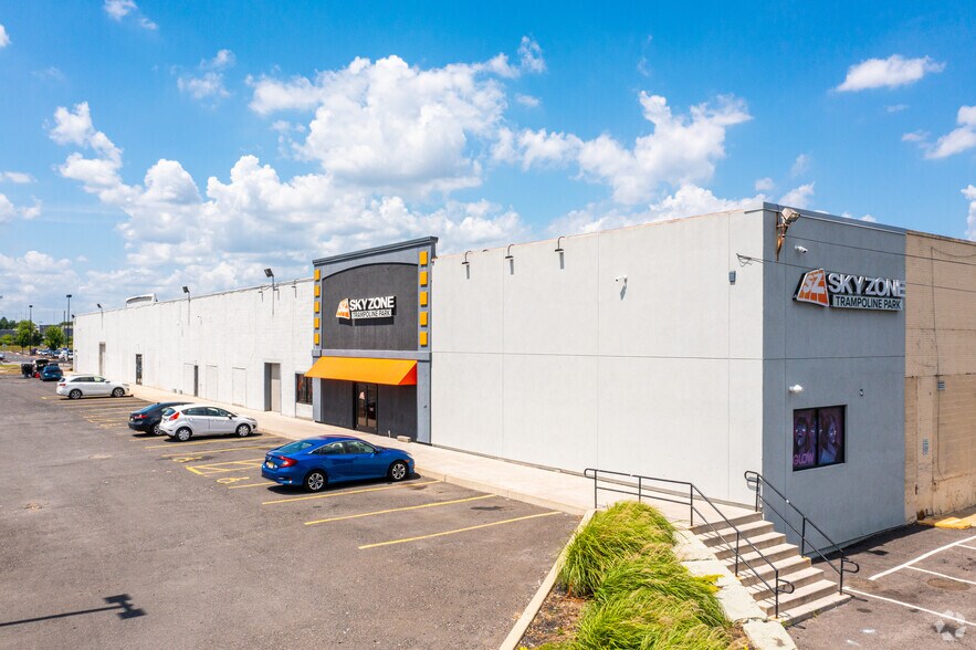 More Photos Of 2500 Grant Ave, Philadelphia Freestanding For Lease