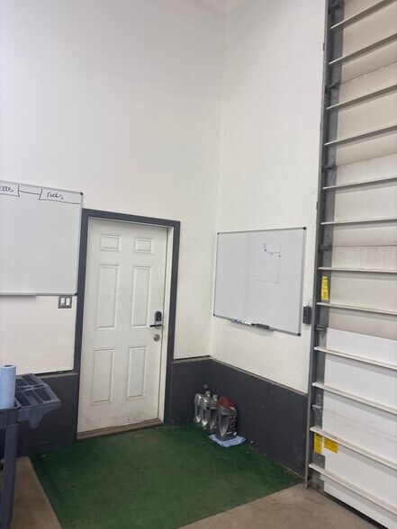 More Photos Of 866-870 W Hayden Ave, Hayden Office For Lease