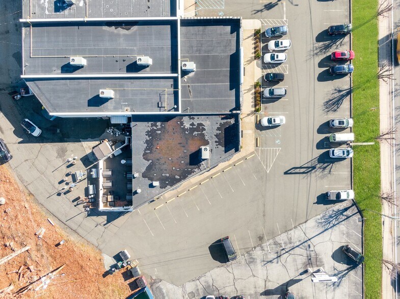 More Photos Of 148-164 E Route 59, Nanuet Freestanding For Sale