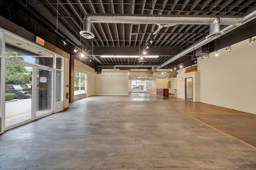 Primary Photo Of 1353-1363 Main St, North Vancouver District Storefront Retail Office For Lease