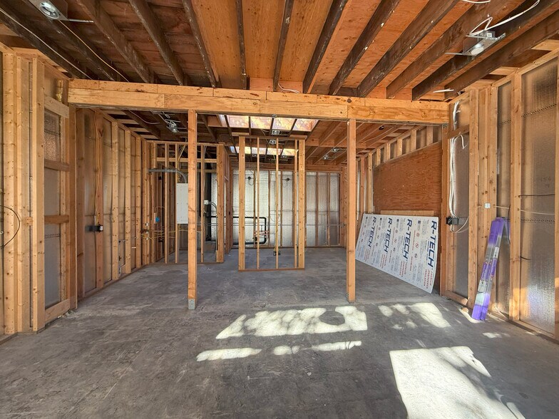 More Photos Of 2600 E Union St, Seattle Restaurant For Sale