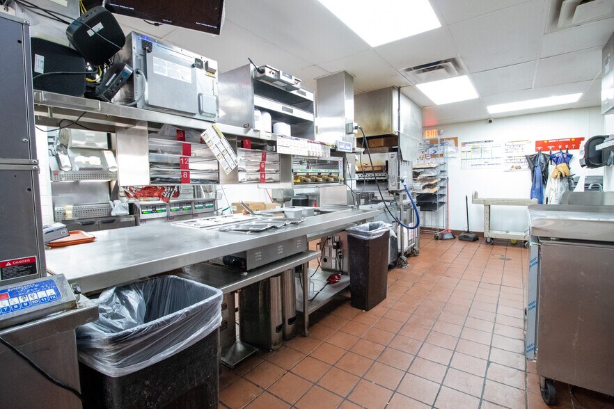 More Photos Of 504 W Vine St, Kissimmee Restaurant For Sale