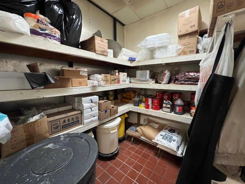 More Photos Of 14902 Northwest Fwy, Houston Unknown For Lease