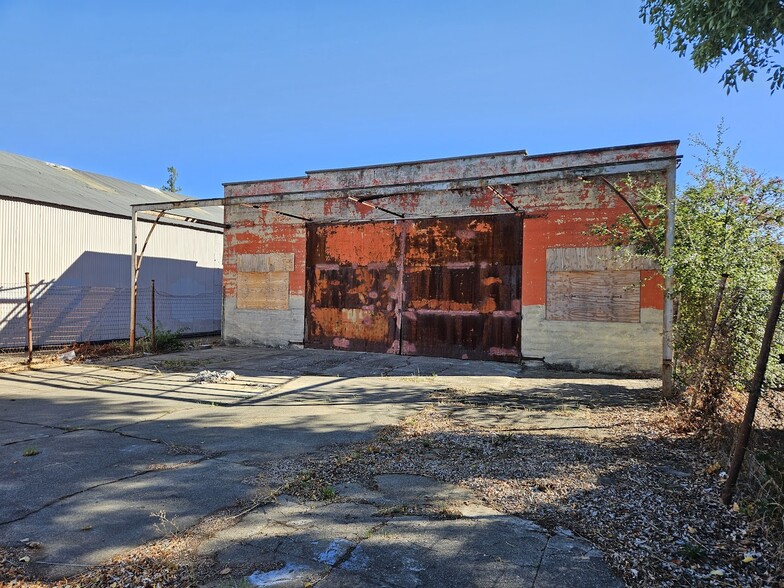 Primary Photo Of 444 Healdsburg Ave, Healdsburg Storefront Retail Office For Sale