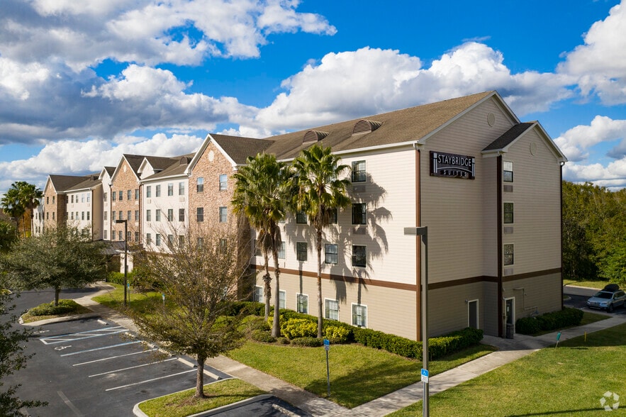 More Photos Of 3624 N Falkenburg Rd, Tampa Hotel For Sale