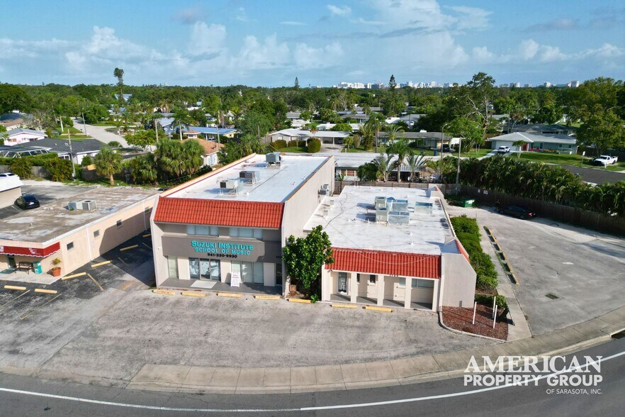 More Photos Of 3100 Southgate Cir, Sarasota Loft Creative Space For Sale
