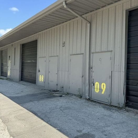 More Photos Of 3033 NE 19th Dr, Gainesville Warehouse For Lease