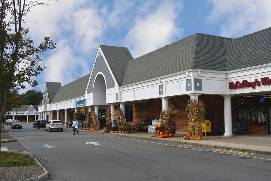 More Photos Of 295-335 Princeton Hightstown Rd, West Windsor Unknown For Lease