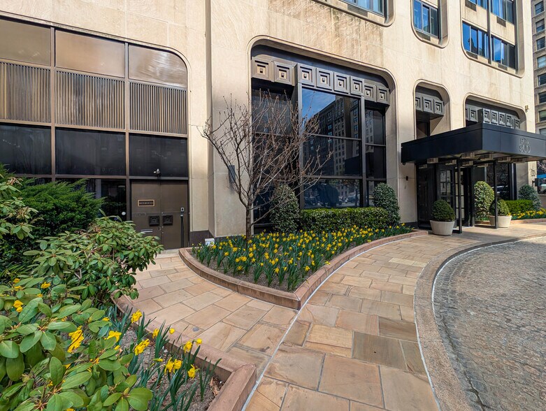 More Photos Of 900 Park Ave, New York Apartments For Sale