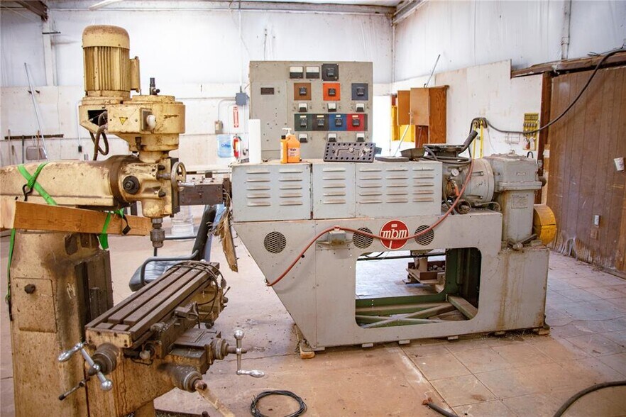 More Photos Of 2249 County Street 2810, Chickasha Industrial For Sale