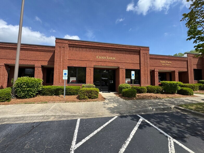 Primary Photo Of 3810 N Elm St, Greensboro Medical For Lease