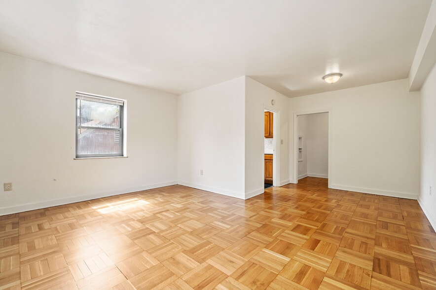 More Photos Of 3336 Brownsville Rd, Pittsburgh Apartments For Sale