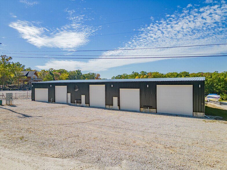 More Photos Of 100 Man Cave, Sunrise Beach Self Storage For Sale