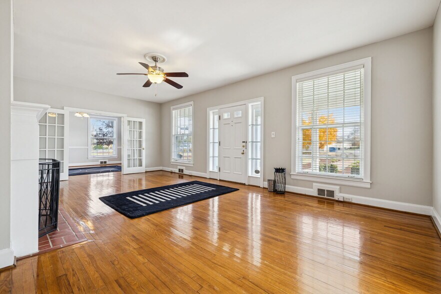 More Photos Of 502 Hazelwood Dr, Smyrna Loft Creative Space For Lease