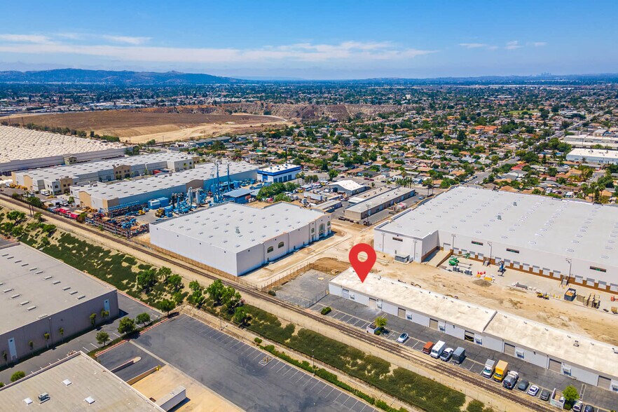 More Photos Of 5102-5108 Azusa Canyon Rd, Irwindale Unknown For Lease