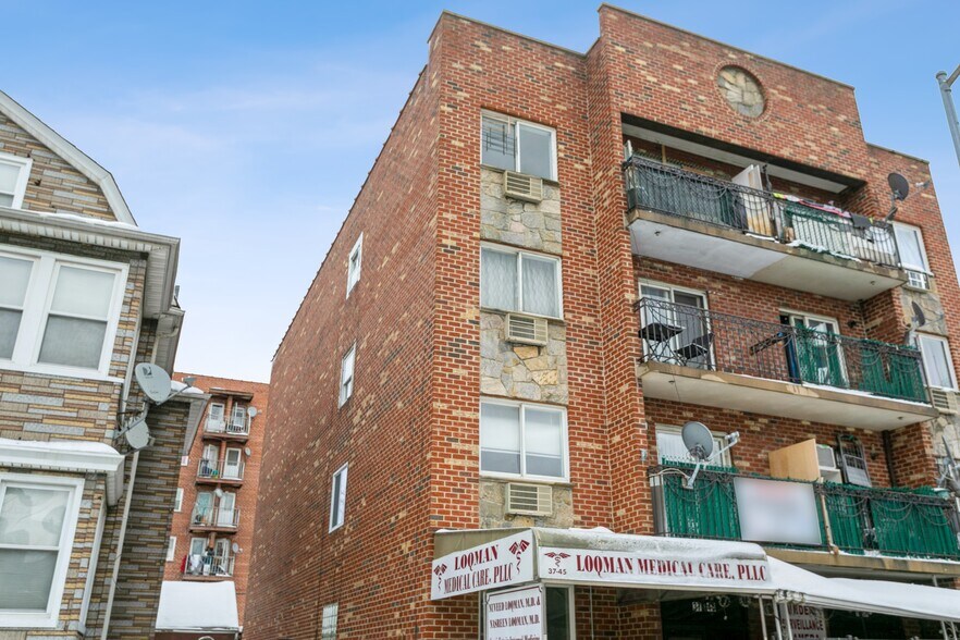 More Photos Of 3745 75th St, Flushing Apartments For Lease
