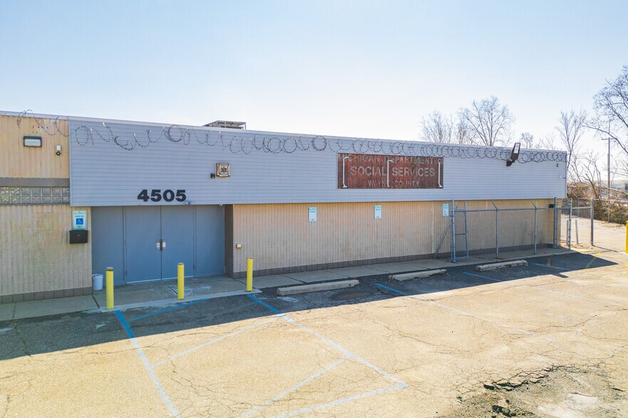 More Photos Of 4505 Oakman Blvd, Detroit Industrial For Sale