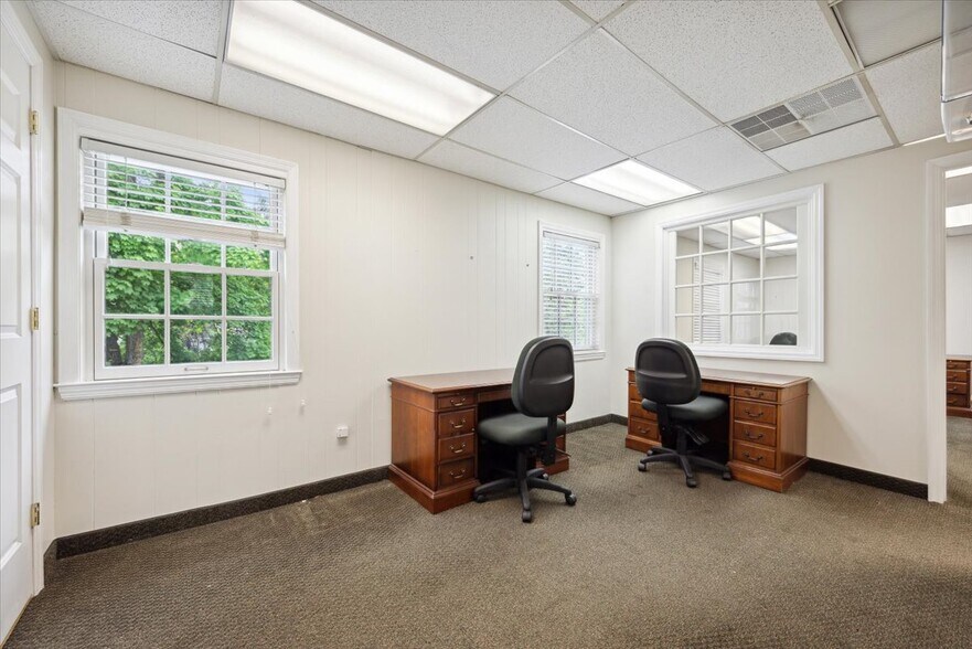 More Photos Of 55 Stirling Rd, Watchung Office For Lease
