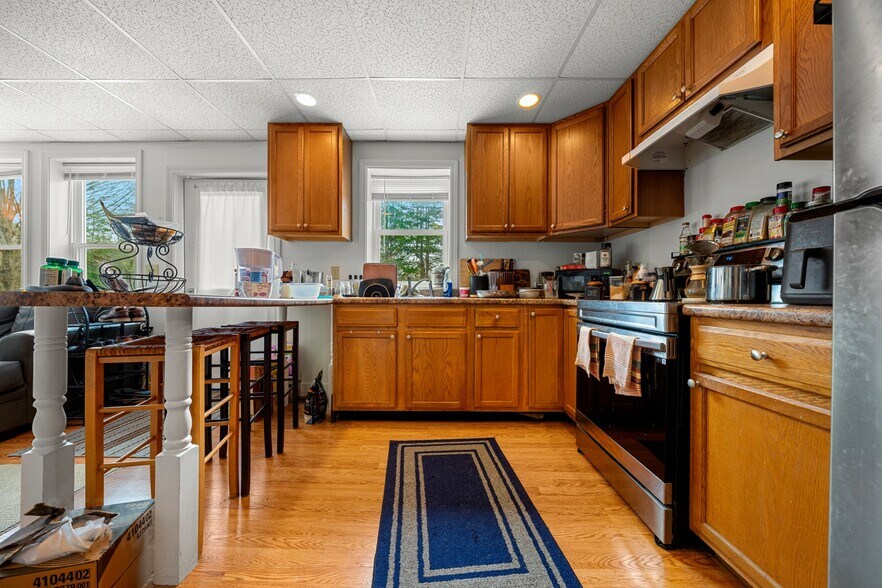 More Photos Of 15 South St, Freeport Apartments For Sale