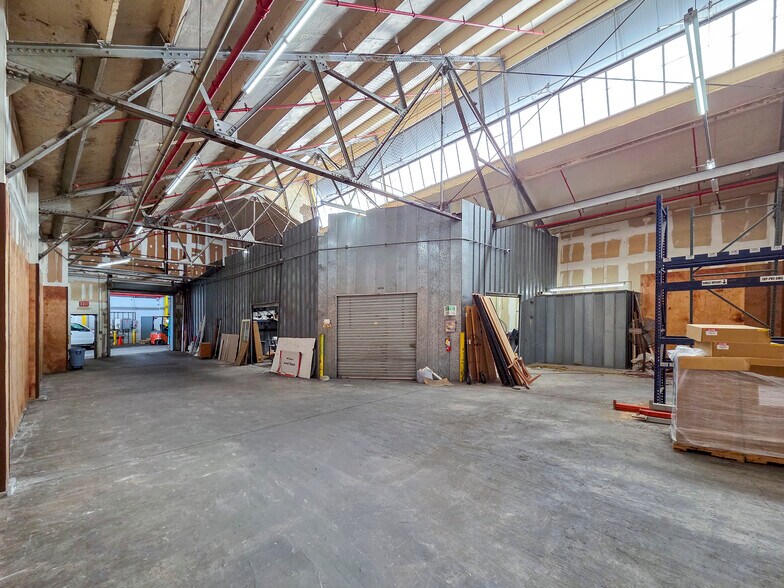 More Photos Of 501 Sumner St, Honolulu Warehouse For Lease
