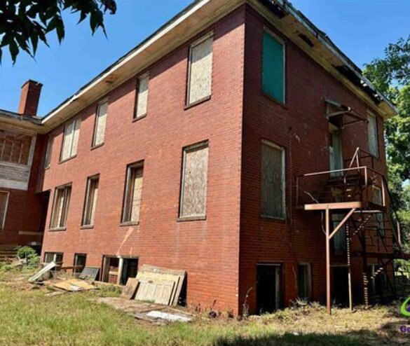 More Photos Of 130 W Dodson St, Americus Apartments For Sale