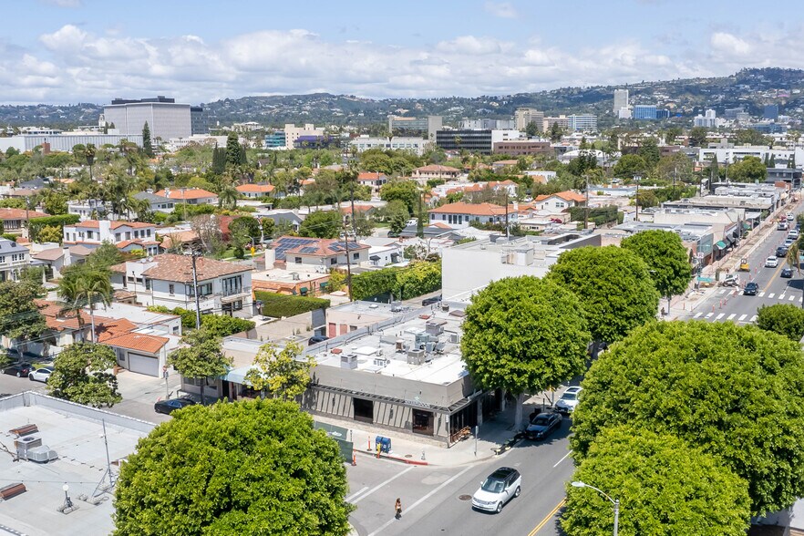 Primary Photo Of 287-297 S Robertson Blvd, Beverly Hills Storefront For Sale