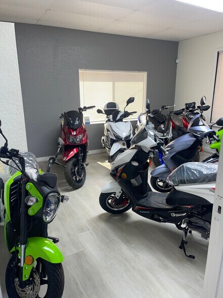 More Photos Of 1110 2nd Ave S, Lake Worth Warehouse For Sale